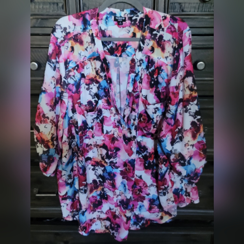 Torrid Multicolor Floral Blouse